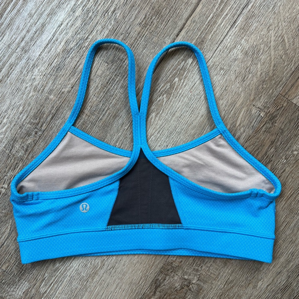 lululemon athletica Flow Y Vibrant Blue Sports Bra Size 6